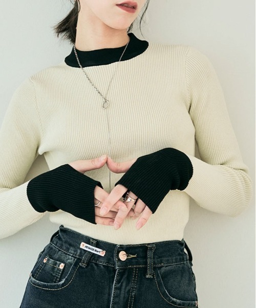 kirakiraShop(キラキラショップ)の「レイヤード風 指穴 配色 リブ ニット(ニット/セーター・レディース・ブルー/オレンジ/グリーン/ブラック系その他/アイボリー系・FREE)」の9枚目の写真