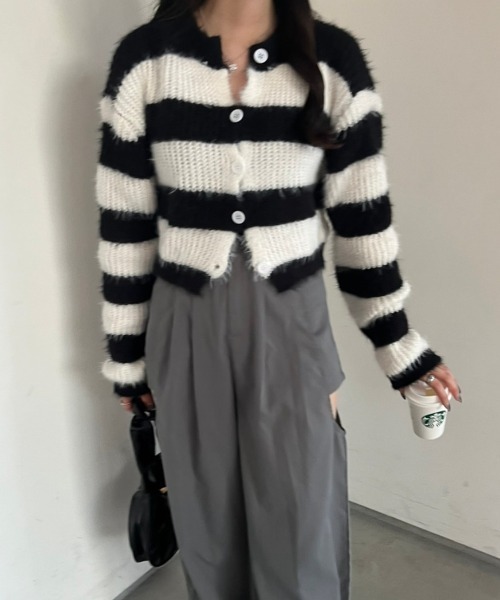 nemne store(ネンネストア)の「《Delfy》シャギーボーダーカーディガン(カーディガン/ボレロ・レディース・ブラック/ブラウン/ネイビー・フリー)」の14枚目の写真