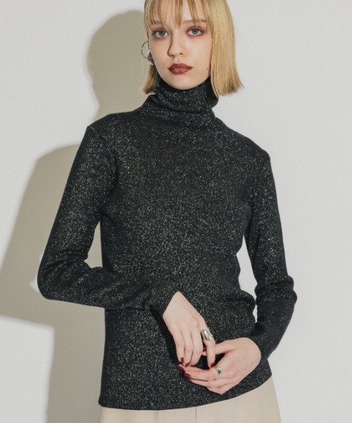 casane（カサネ）の「ラメリブタートルニット（ニット/セーター・レディース・アイボリー/ブラック/パープル/シルバー/ブラウン/ベージュ・FREE）」の8枚目の写真