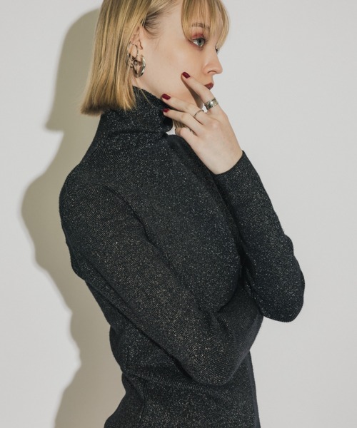 casane（カサネ）の「ラメリブタートルニット（ニット/セーター・レディース・アイボリー/ブラック/パープル/シルバー/ブラウン/ベージュ・FREE）」の10枚目の写真