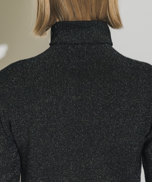 casane（カサネ）の「ラメリブタートルニット（ニット/セーター・レディース・アイボリー/ブラック/パープル/シルバー/ブラウン/ベージュ・FREE）」の11枚目の写真