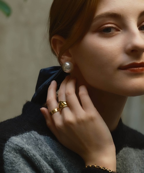 ANOH（アノー）の「18mmパールピアス（ピアス（両耳用）・レディース・ゴールド・FREE）」の12枚目の写真