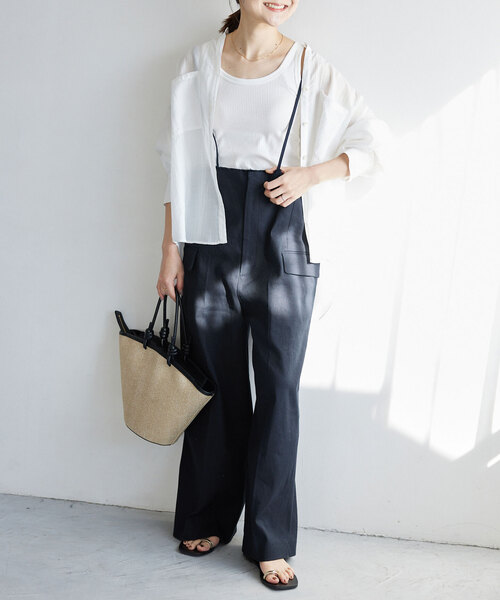 SLOBE IENA(スローブイエナ)の「コットンリネンサロペット(サロペット/オーバーオール・レディース・ネイビー/ベージュ・38/36)」の9枚目の写真