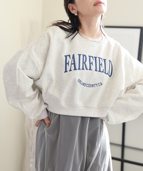 ULEULA（ウルア）の「カレッジロゴスウェットプルオーバー/ボリュームスリーブトレーナー（スウェット・レディース・ライトグレー/オートミール/アイボリー/ネイビー/オフホワイト・FREE）」の12枚目の写真