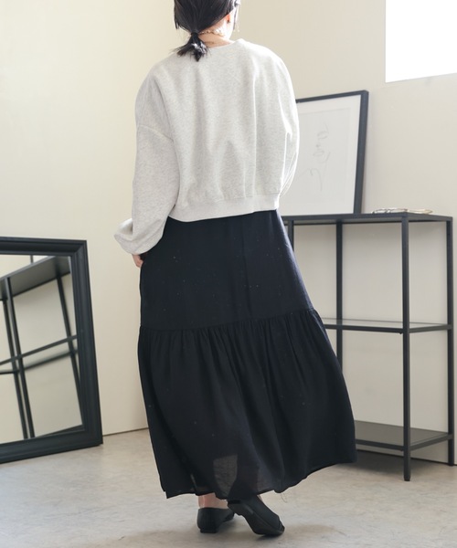 ULEULA（ウルア）の「カレッジロゴスウェットプルオーバー/ボリュームスリーブトレーナー（スウェット・レディース・ライトグレー/オートミール/アイボリー/ネイビー/オフホワイト・FREE）」の10枚目の写真