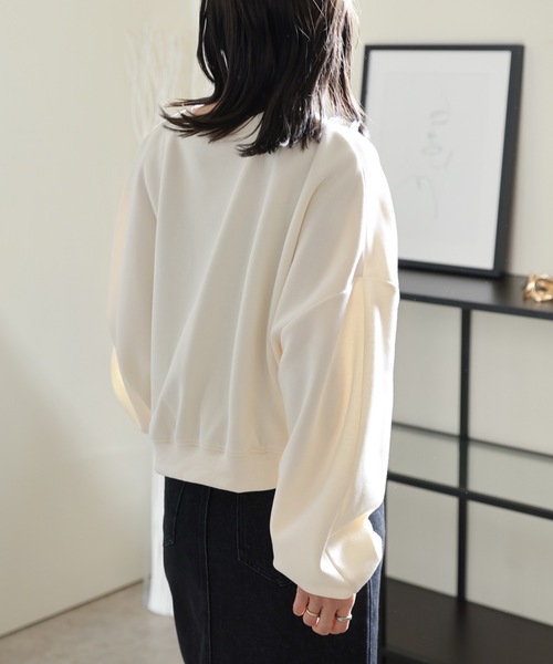 ULEULA（ウルア）の「カレッジロゴスウェットプルオーバー/ボリュームスリーブトレーナー（スウェット・レディース・ライトグレー/オートミール/アイボリー/ネイビー/オフホワイト・FREE）」の17枚目の写真