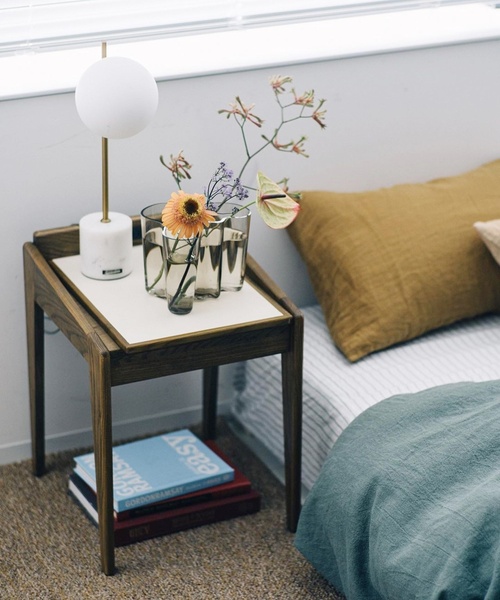 Frabo's Shop様向け【美品】　ALVESTA SIDE TABLE Frabo's Shop様向け【美品】 ALVESTA SIDE TABLE 109560_lifestyle-1.jpg