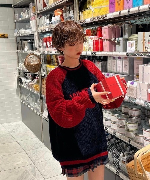 WudgeBoy（ワッジボーイ）の「bi-color raglan knit（ニット/セーター・レディース・アイボリー/カーキ/ネイビー・MEDIUM/LARGE）」の12枚目の写真