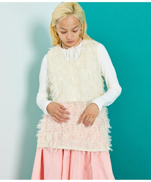 Settimissimo（セッティミッシモ）の「チュール フリンジ ジャガード ロープ付き ジレ ベスト（ベスト・レディース・アイボリー/ブラック・FREE）」の6枚目の写真