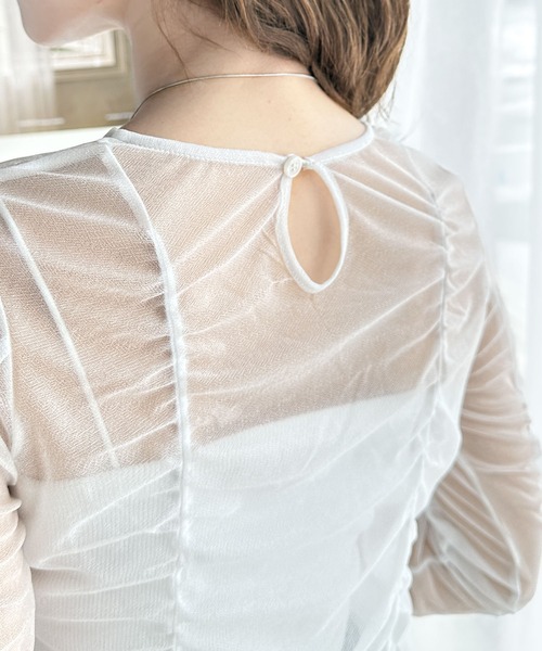 classicalelf(クラシカルエルフ)の「大人フェミニン。前後2way ラメチュールギャザートップス(Tシャツ/カットソー・レディース・モカ/オフホワイト/チャコールグレー/ライトベージュ/ブラック・X-LARGE/SMALL/MEDIUM/LARGE)」の9枚目の写真