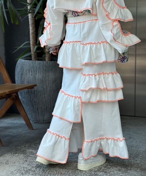 HELLO.SANFRANCISCO（ハローサンフランシスコ）の「【HELLO.SANFRANCISCO/ハローサンフランシスコ】ランダムフリルスウェットスカート（スカート・レディース・ライトグレー/オフホワイト・FREE）」の9枚目の写真