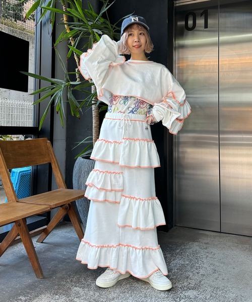 HELLO.SANFRANCISCO（ハローサンフランシスコ）の「【HELLO.SANFRANCISCO/ハローサンフランシスコ】ランダムフリルスウェットスカート（スカート・レディース・ライトグレー/オフホワイト・FREE）」の3枚目の写真