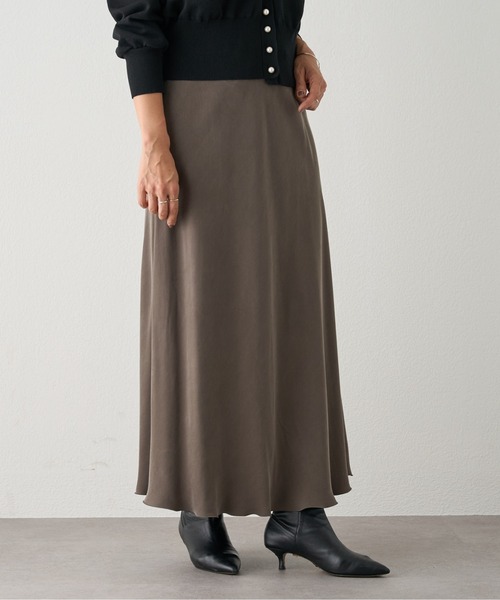 BEARDSLEY（ビアズリー）の「バックテールスカート（スカート・レディース・ベージュ/アイボリー/ブラック/カーキ・M/S/0/1）」の16枚目の写真