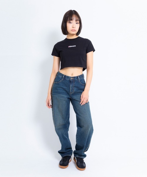 atmos pink（アトモスピンク）の「atmos pink エンブロイダリー ロゴ ショートTシャツ（Tシャツ/カットソー・レディース・ホワイト/ブラック・S/M）」の5枚目の写真