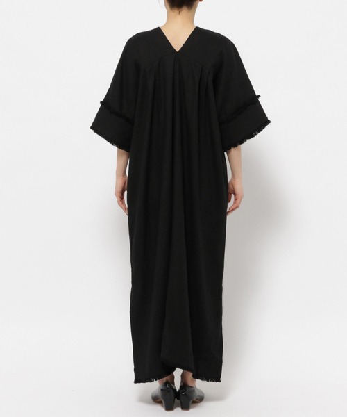 LEPSIM（レプシィム）の「【FOR I SERIES】フリンジデザインワンピース　110833（ワンピース・レディース・ブラック/ホワイト系その他/ブルー系その他/ベージュ系その他/レッド/ホワイト系その他2・FREE/TALL）」の18枚目の写真