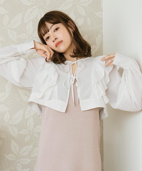 titivate(ティティベイト)の「フリルブラウス/ニットワンピースセット(セットアップ・レディース・ブラック/ホワイト系その他・S/M)」の3枚目の写真