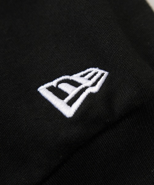 NEW ERA(ニューエラ)の「【NEW ERA/ニューエラ】59FIFTY バイザーステッカーロゴ ワンポイントロゴ&袖プリントデザイン ロングスリーブ/長袖ロンT/レギュラーフィット(Tシャツ/カットソー・メンズ・ホワイト/ブラック・M/L/XL)」の9枚目の写真
