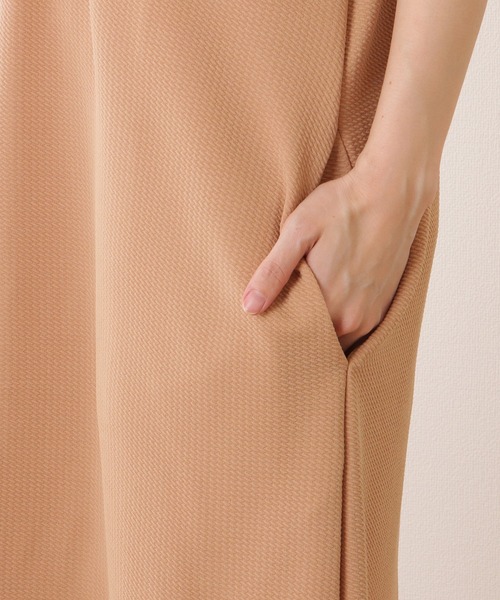 Lace Ladies(レースレディース)の「深Vネック サイドスリット 半袖 マキシ ワンピース(ワンピース・レディース・ブラック/ベージュ・M/L)」の17枚目の写真