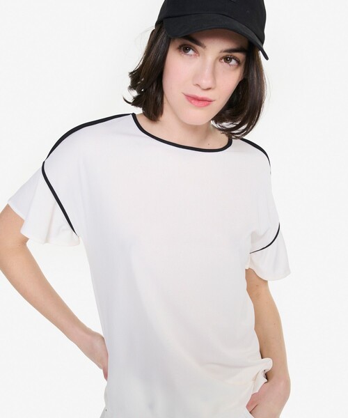 AIGLE(エーグル)の「接触冷感 吸水速乾 ワンポイントロゴ ピスネーム ボートネック パフスリーブ半袖Tシャツ(Tシャツ/カットソー・レディース・ホワイト/オレンジ/ブラック・S/L/M/XS)」の4枚目の写真