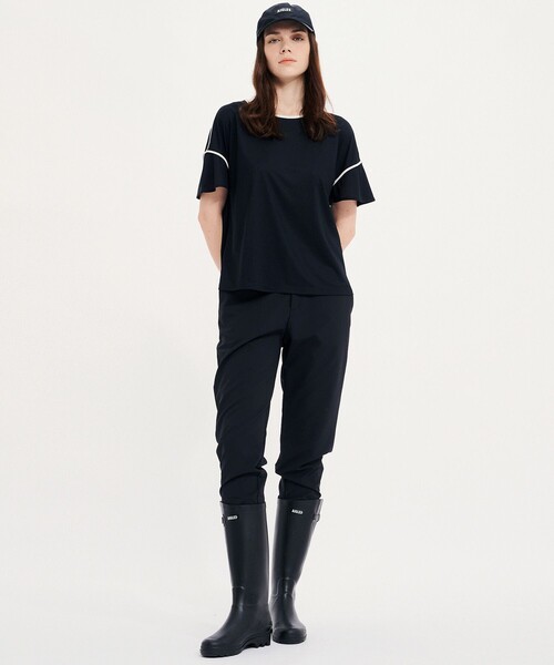 AIGLE(エーグル)の「接触冷感 吸水速乾 ワンポイントロゴ ピスネーム ボートネック パフスリーブ半袖Tシャツ(Tシャツ/カットソー・レディース・ホワイト/オレンジ/ブラック・S/L/M/XS)」の7枚目の写真