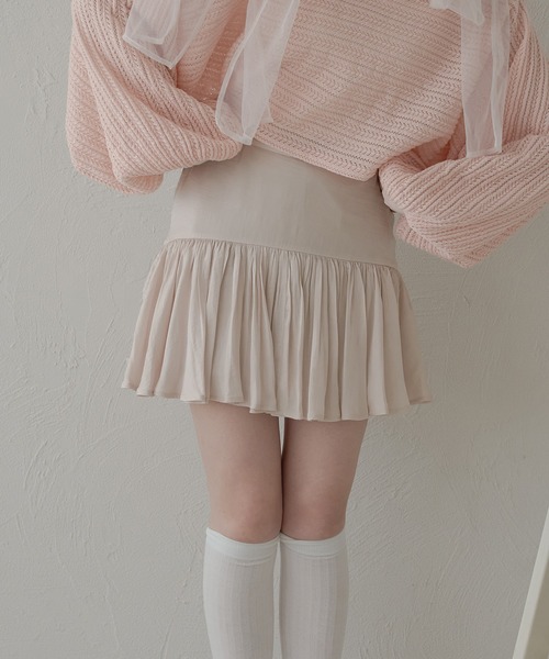 Ambre Neige(アンブルネージュ)の「frill short skirt pants / フリルショートスカパン(スカート・レディース・ライトベージュ/ブラック/ライトグレー/オフホワイト・FREE)」の10枚目の写真