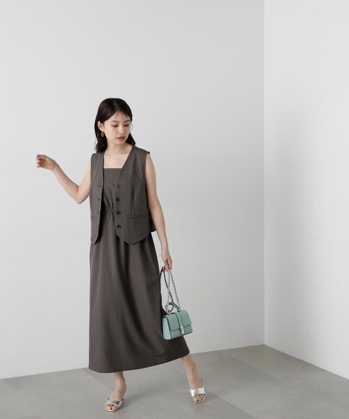 N.(N. Natural Beauty Basic)(エヌエヌナチュラルビューティーベーシック)の「◆ジレ&キャミワンピースセット(ワンピース・レディース・アイボリー/グレイッシュベージュ/チャコールグレー・MEDIUM)」の14枚目の写真