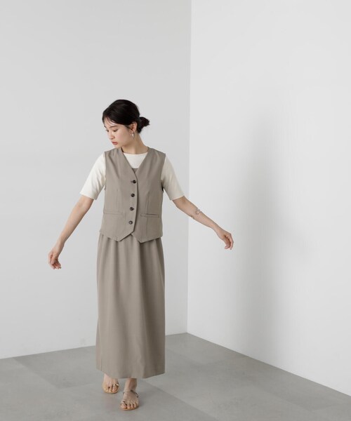 N.(N. Natural Beauty Basic)(エヌエヌナチュラルビューティーベーシック)の「◆ジレ&キャミワンピースセット(ワンピース・レディース・アイボリー/グレイッシュベージュ/チャコールグレー・MEDIUM)」の20枚目の写真