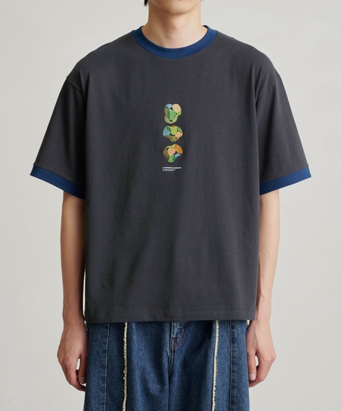 PUBLIC TOKYO（パブリックトウキョウ）の「テクスチャーアートリンガーTEE（Tシャツ/カットソー・メンズ・ダークグレー/キナリ・1/2）」の5枚目の写真