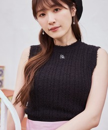 フラッフィーノースリーブニット