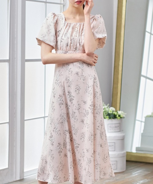 tocco closet(トッコ クローゼット)の「パール付きバックレースアップフラワープリントワンピース(ワンピース・レディース・オフホワイト/ピンク・M)」の13枚目の写真