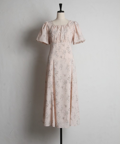 tocco closet(トッコ クローゼット)の「パール付きバックレースアップフラワープリントワンピース(ワンピース・レディース・オフホワイト/ピンク・M)」の17枚目の写真