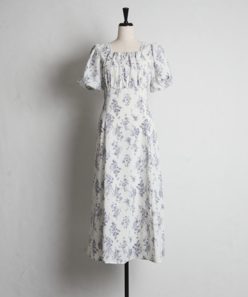 tocco closet(トッコ クローゼット)の「パール付きバックレースアップフラワープリントワンピース(ワンピース・レディース・オフホワイト/ピンク・M)」の18枚目の写真
