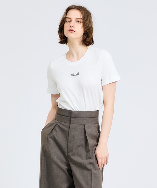 BAUM UND PFERDGARTEN（バウムウンドヘルガーデン）の「BAUM UND PFERDGARTEN / ロゴカットソー（Tシャツ/カットソー・レディース・ブラック/ホワイト・SMALL）」の2枚目の写真