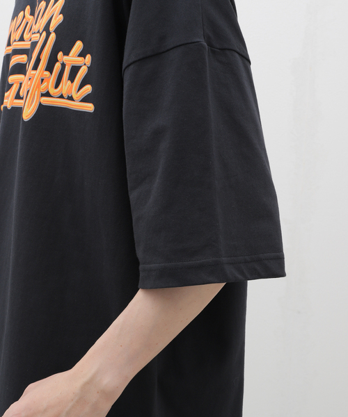 Cloveru（クローバル）の「Cloveru / クローバル  AMERICAN GRAFFITI LOGO（Tシャツ/カットソー・メンズ・ブラック・MEDIUM/LARGE）」の9枚目の写真