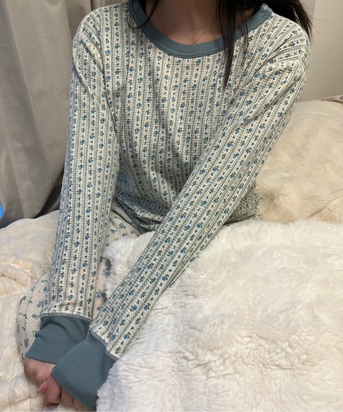 JEMORGAN(ジェーイーモーガン)の「【JEMORGAN / ジェーイーモーガン】花柄ワッフル クレリッククルーネックロンT(PACK入り)(Tシャツ/カットソー・レディース・ピンク系1/パープル系1/ブルー系2/ブルー系1・F)」の2枚目の写真