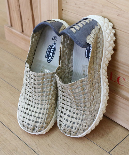 Rock Spring（ロックスプリング）の「ROCK SPRING "FULL BREATH" ウーブンシューズ (RS-101)（スリッポン・レディース・ホワイト/ブラック/イエロー系その他/グリーン系その他/ブルー/ブラック×ホワイト/ネイビー/シルバー/ゴールド/ホワイト×ブラック/ストライプ/ホワイト×ブルー/ホワイト×レッド/ブラック×グレー/ベージュ/ホワイト×ピンク/ライトブルー/オレンジ系その他/シャンパン/ブラック×シルバー・36/42/44/39/37/38/41/40/35/43）」の18枚目の写真