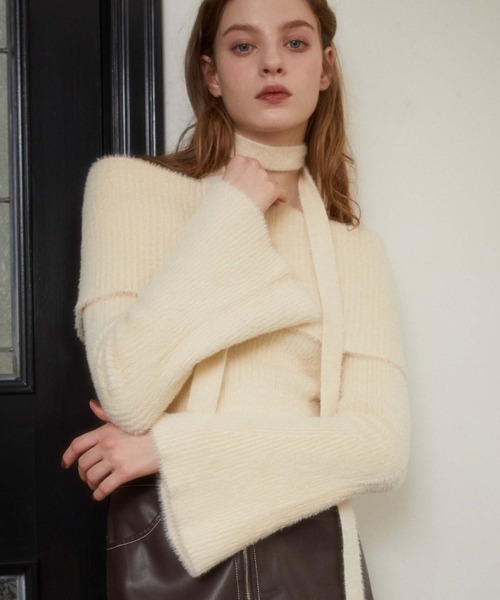 archives（アルシーヴ）の「チョーカーオフショルフェザーニット（ニット/セーター・レディース・グレー/ピンクベージュ/アイボリー/ブラウン・MEDIUM）」の13枚目の写真