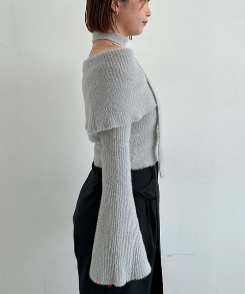 archives（アルシーヴ）の「チョーカーオフショルフェザーニット（ニット/セーター・レディース・グレー/ピンクベージュ/アイボリー/ブラウン・MEDIUM）」の17枚目の写真