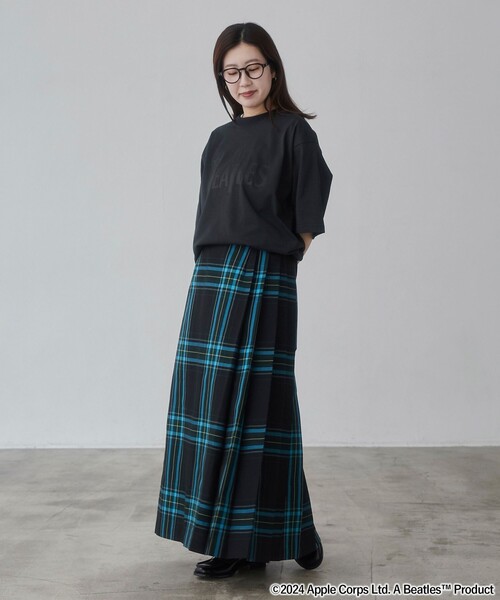 The Beatles(ザビートルズ)の「THE BEATLES(ザ ビートルズ)別注ロゴプリントTシャツ(WEB限定カラー)(Tシャツ/カットソー・メンズ・ホワイト/ダークグレー・S/M/L/XL)」の18枚目の写真