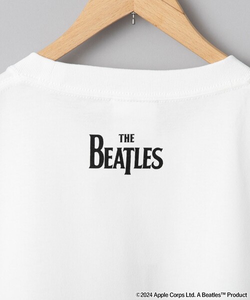 The Beatles(ザビートルズ)の「THE BEATLES(ザ ビートルズ)別注ロゴプリントTシャツ(WEB限定カラー)(Tシャツ/カットソー・メンズ・ホワイト/ダークグレー・S/M/L/XL)」の4枚目の写真
