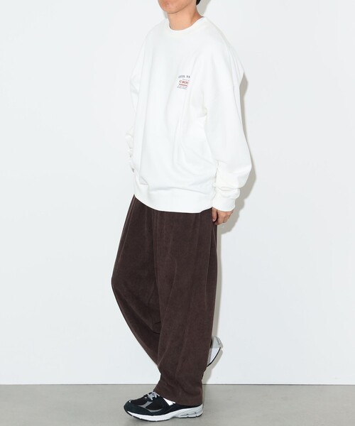BEAMS HEART(ビームスハート)の「カフェテリア グラフィック スウェット(スウェット・メンズ・ホワイト/ライトグレー/チャコールグレー・SMALL/LARGE/MEDIUM)」の21枚目の写真