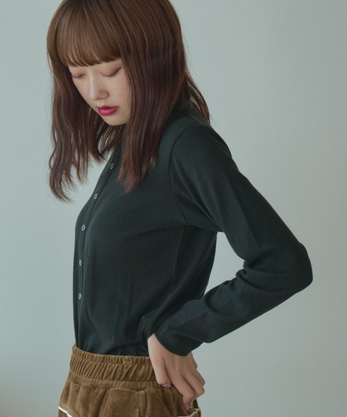 AO2（アオズ）の「R.P.miller/ミラー Panel ribbed cardigan カーディガン（カーディガン/ボレロ・レディース・ホワイト系/ブラック/ネイビー系・FREE）」の10枚目の写真