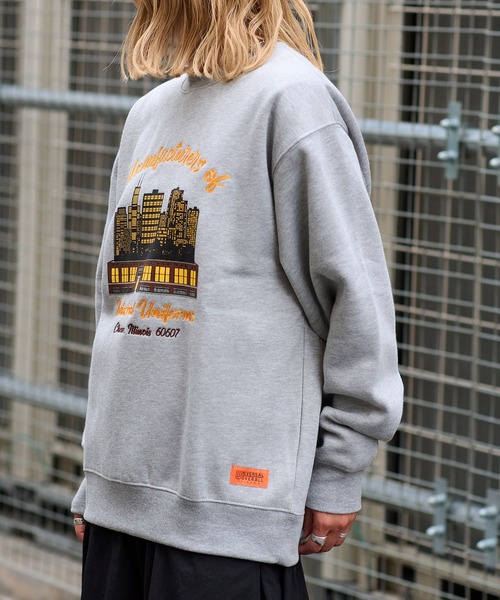 UNIVERSAL OVERALL(ユニバーサルオーバーオール)の「UNIVERSAL OVERALL SWEAT SHIRT_WINDY CITY(スウェット・メンズ・杢グレー/ホワイト/ブラック・LARGE/MEDIUM)」の20枚目の写真