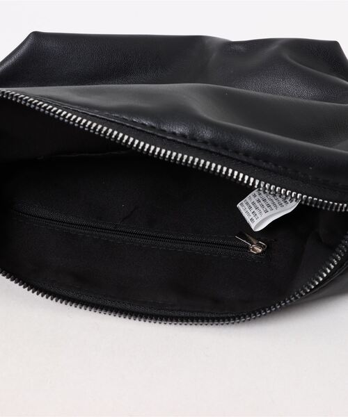GORGE(ゴージ)の「《ねじりストラップ×トレンド感》レディース レフトミニショルダー フェイクレザー 斜め掛け 春夏秋冬(ショルダーバッグ・レディース・アイボリー/ブラック/シルバー・F)」の10枚目の写真