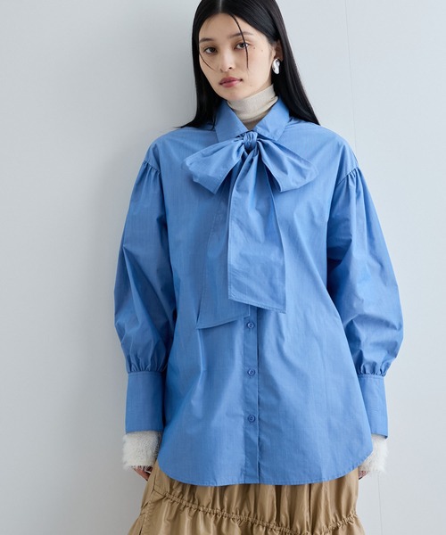 VIS(ビス)の「リボン付きバックシャーリングシャツ(シャツ/ブラウス・レディース・ブラウン系その他/ホワイト系その他/サックスブルー・FREE)」の3枚目の写真