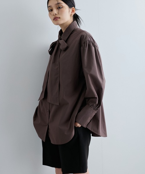 VIS(ビス)の「リボン付きバックシャーリングシャツ(シャツ/ブラウス・レディース・ブラウン系その他/ホワイト系その他/サックスブルー・FREE)」の14枚目の写真