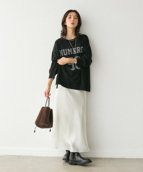 RIVE DROITE(リヴドロワ)の「【Yoshiiiiiiコラボカラー登場!】フットボールロゴニット(ニット/セーター・レディース・ベージュ/グレー/ブラック・FREE)」の5枚目の写真