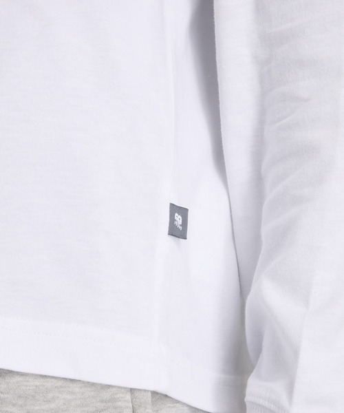 NEW BALANCE(ニューバランス)の「New Balance ロングスリーブTシャツ(Tシャツ/カットソー・メンズ・ネイビー/オレンジ/ホワイト・SMALL/MEDIUM/LARGE/X-LARGE/XX-LARGE)」の8枚目の写真