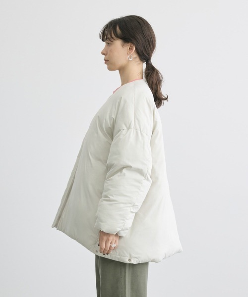 AMERICAN HOLIC(アメリカンホリック)の「リサイクル軽ポカ撥水加工ノーカラーコート(ノーカラーコート・レディース・アイボリー/ブラック・M/L)」の13枚目の写真