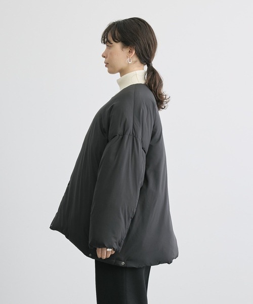 AMERICAN HOLIC(アメリカンホリック)の「リサイクル軽ポカ撥水加工ノーカラーコート(ノーカラーコート・レディース・アイボリー/ブラック・M/L)」の18枚目の写真